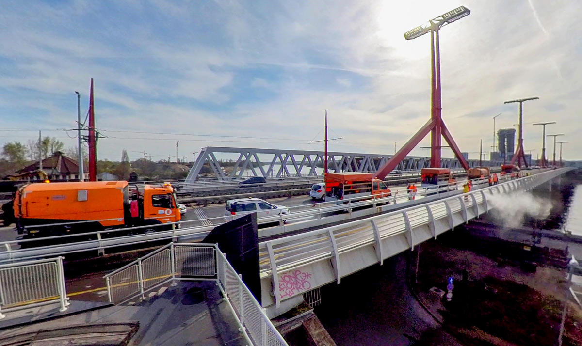 Nagytakarítás vár a Rákóczi hídra