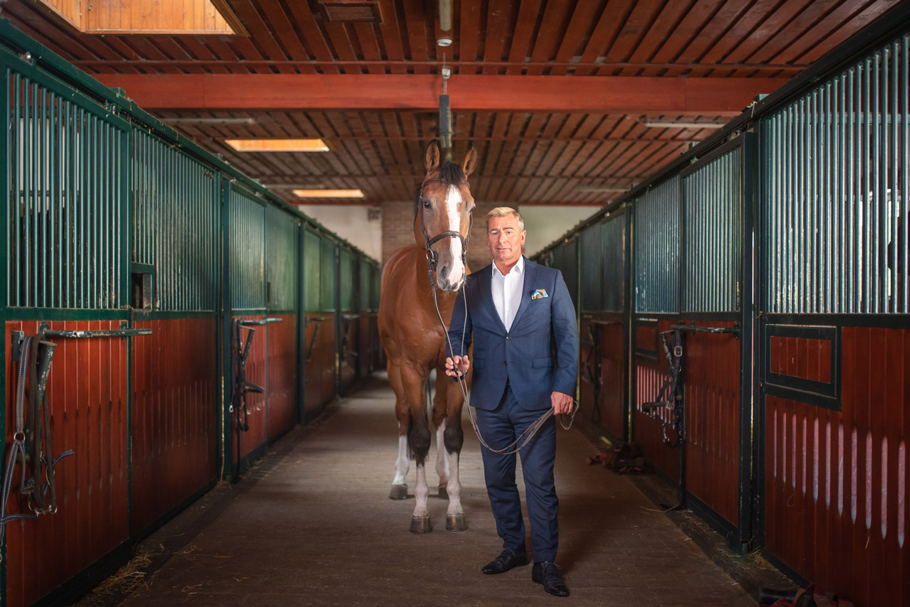 Lázár Vilmos: Tizenkilencre lapot húzunk