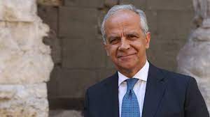 Az olasz belügyminiszter biztonsági veszélynek tartja a civilhajókat