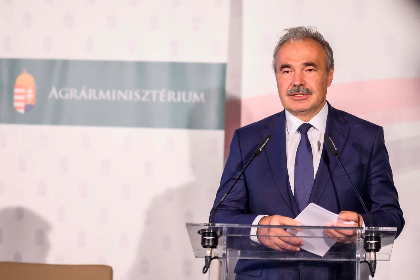 A kormány április 30-ig meghosszabbította az élelmiszerárstopot