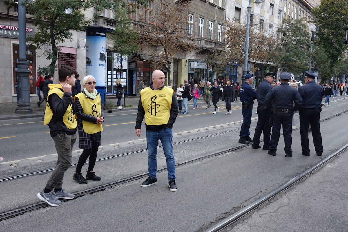 Így nevel fiatal aktivistákat az Amnesty International