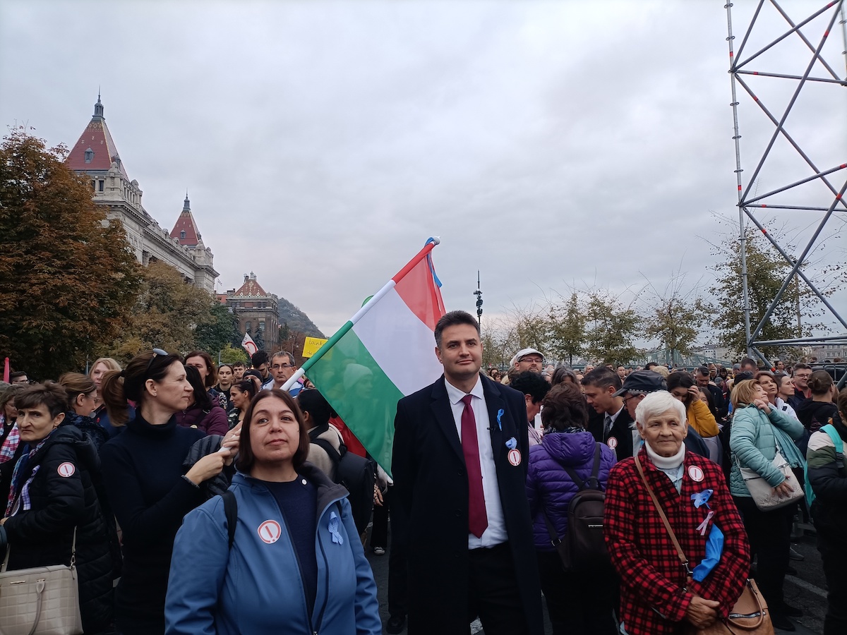 Dollárbaloldal: már az SZDSZ-hez is érkeztek a zöldhasúak