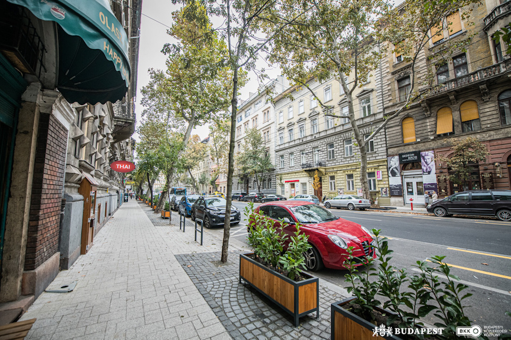 Megújult a Podmaniczky utca egy szakasza