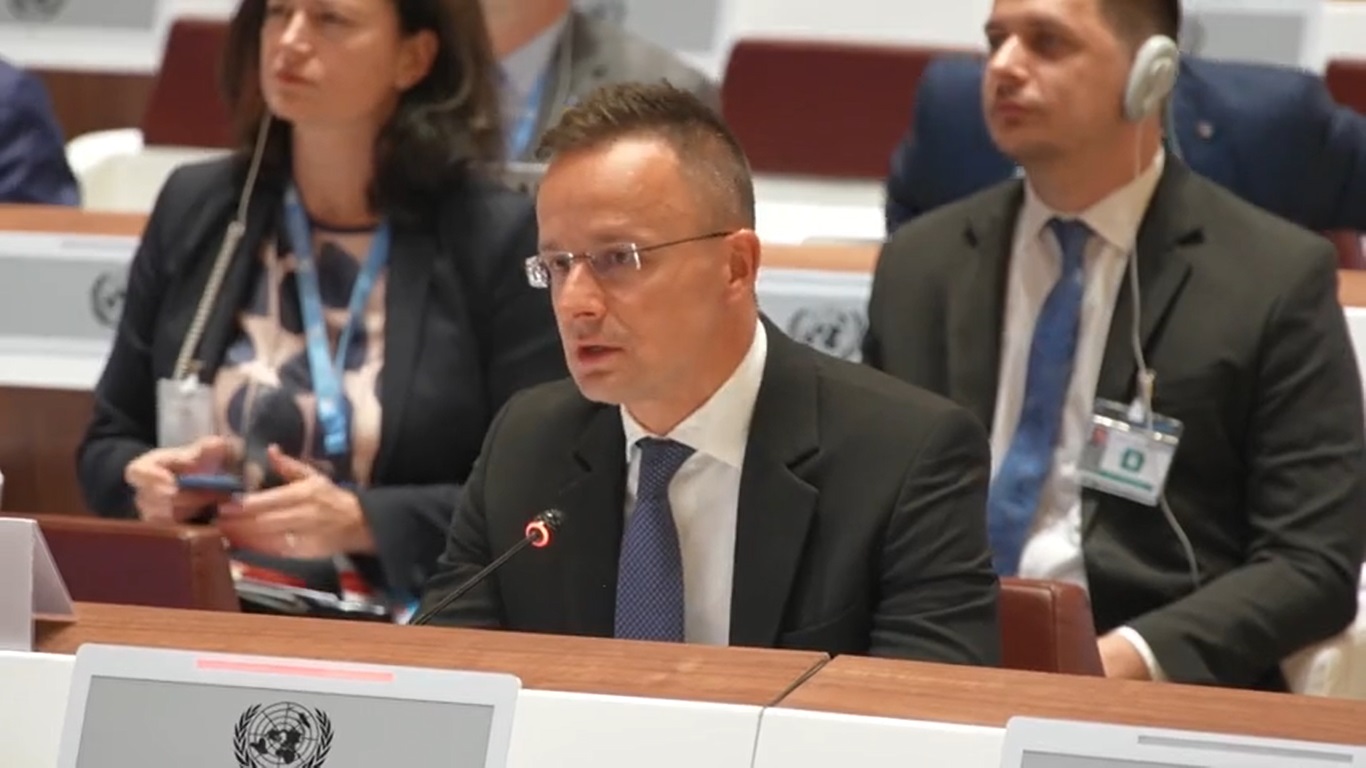 Szijjártó Péter: a „25. órában vagyunk”