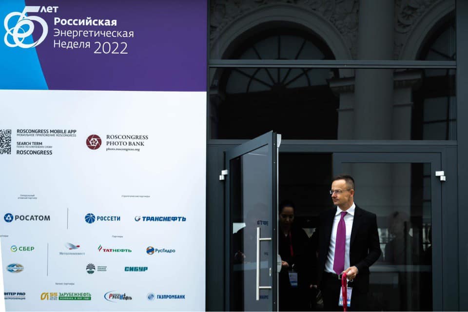 Szijjártó Péter Moszkvából jelentkezett