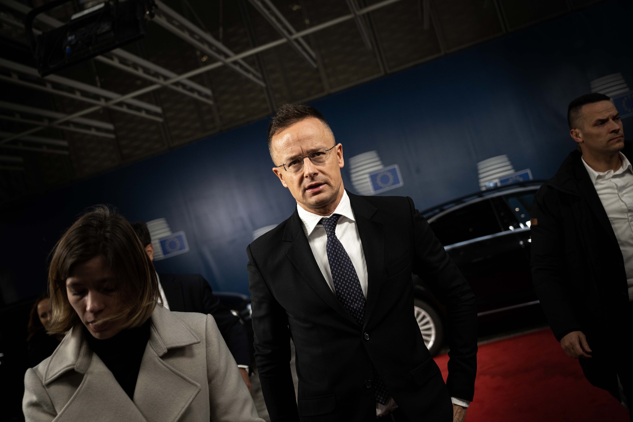 Még nem lélegezhetünk fel