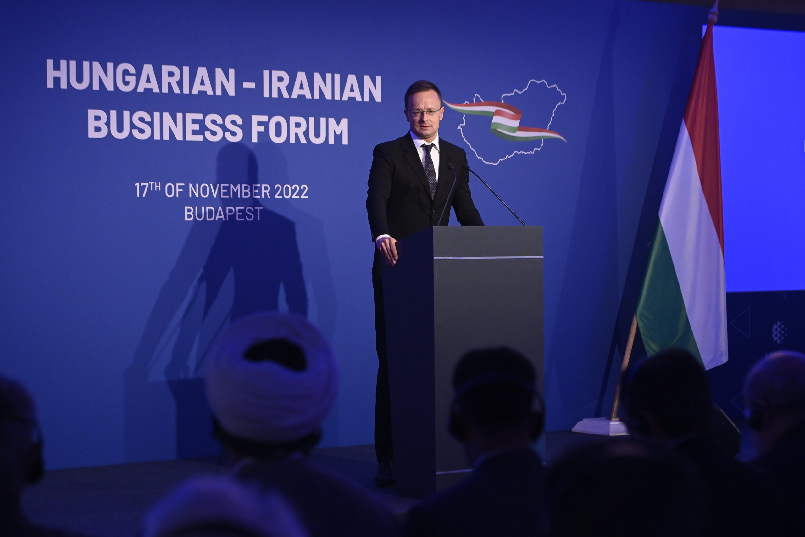 Szijjártó Péter: fenn kell tartani a kommunikációs csatornákat