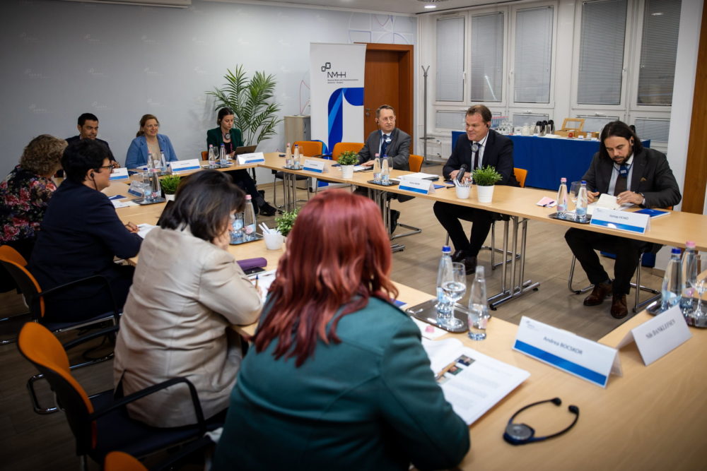 Az NMHH elnöke fogadta az EP kulturális bizottságának delegációját