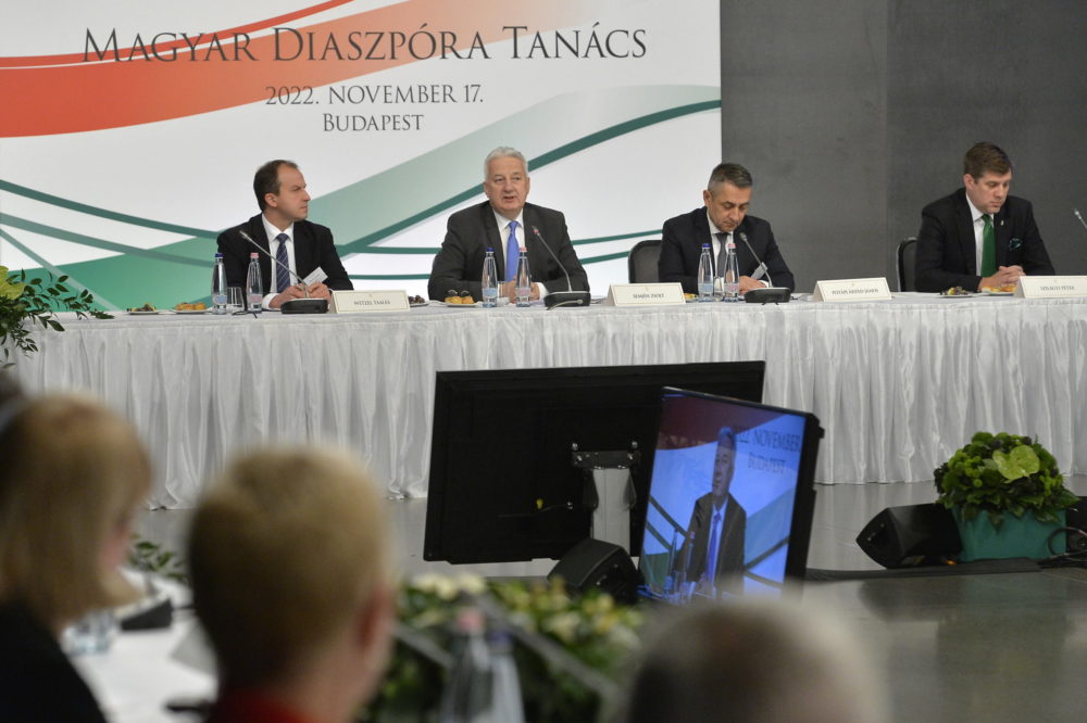 Ösztöndíjprogram indul a diaszpóra fiataljainak