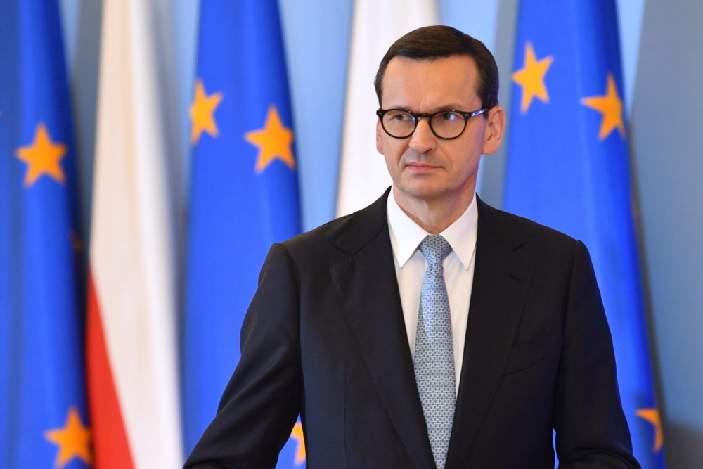 Morawiecki: A V4-et közös érdekek egyesítik