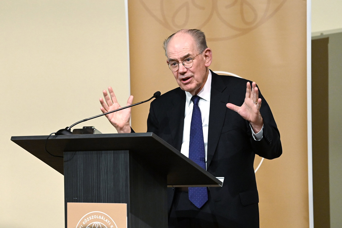 Amerikai politológus: A Nyugat provokálta ki az ukrajnai háborút