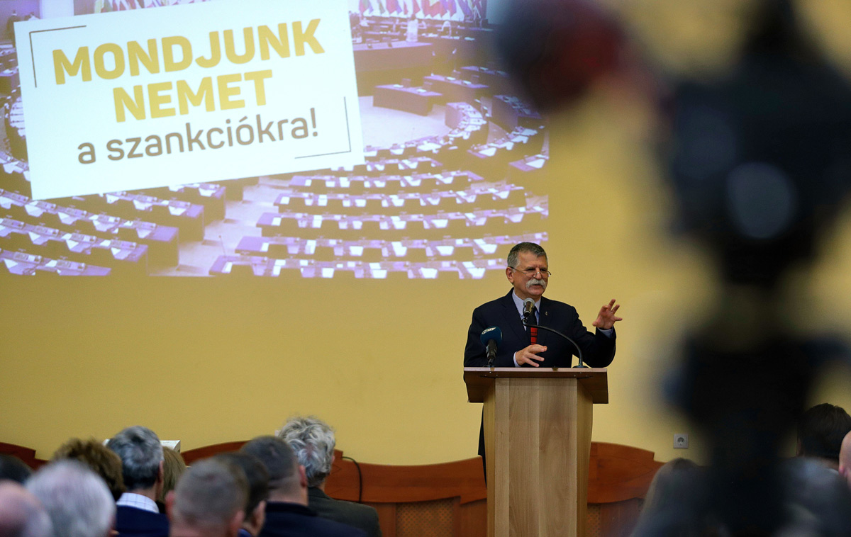 Kövér László: Európa önként vonta bele magát a gazdasági háborúba