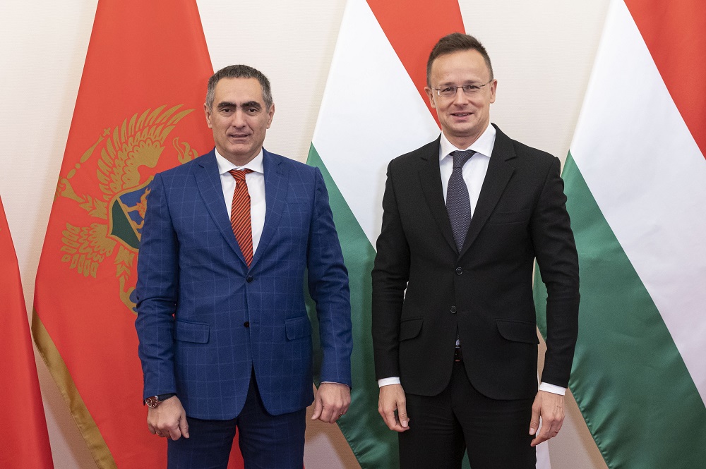 „Brüsszel kudarca az EU csigalassúsággal zajló nyugat-balkáni bővítése”