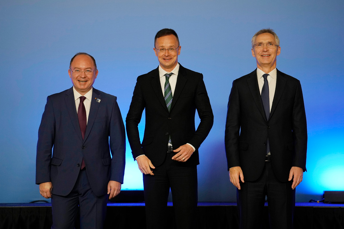 Továbbra sem járulunk hozzá a NATO-Ukrajna Bizottság ülésezéséhez