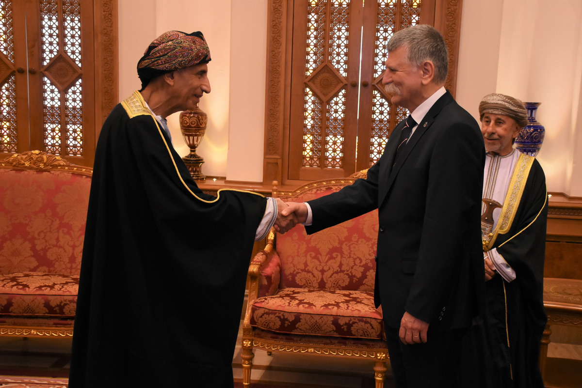 Kövér László Ománban tárgyalt