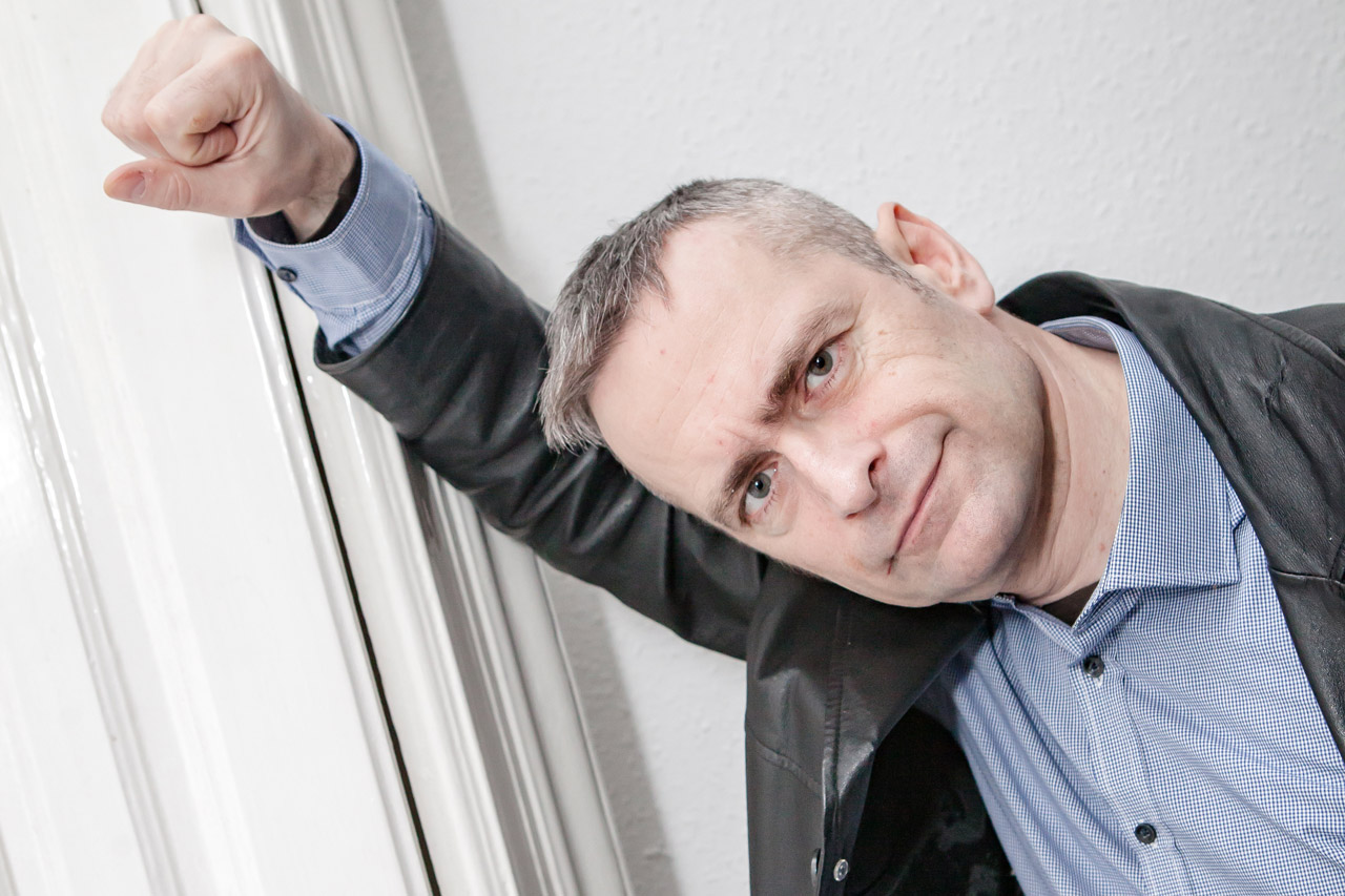 Bezárt szabadság, kizárt őrület