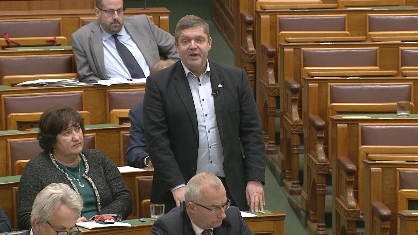 Tóth Bertalan azt ismételgette, hogy a kormány alkalmatlan