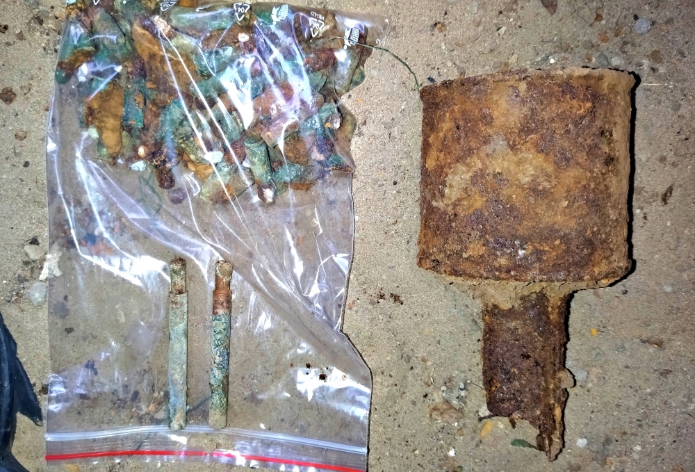 Hadisírból kerültek elő második világháborús kézigránátok