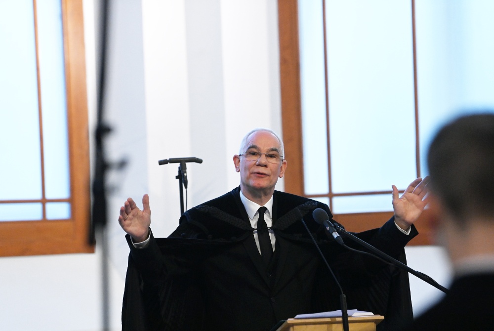 Balog Zoltán: Isten gyermekként akar velünk lenni