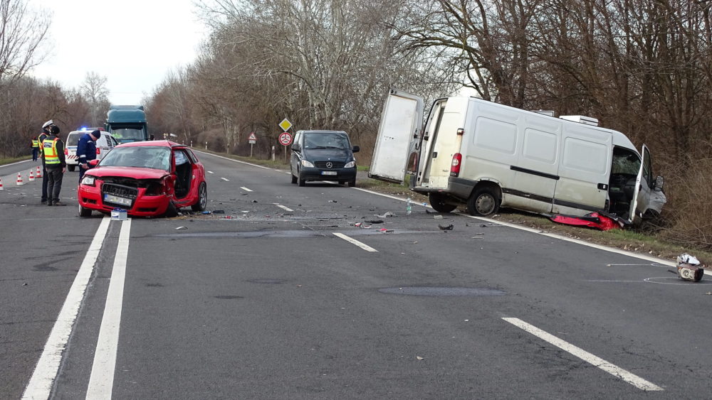 Halálos baleset történt az 5-ös főúton