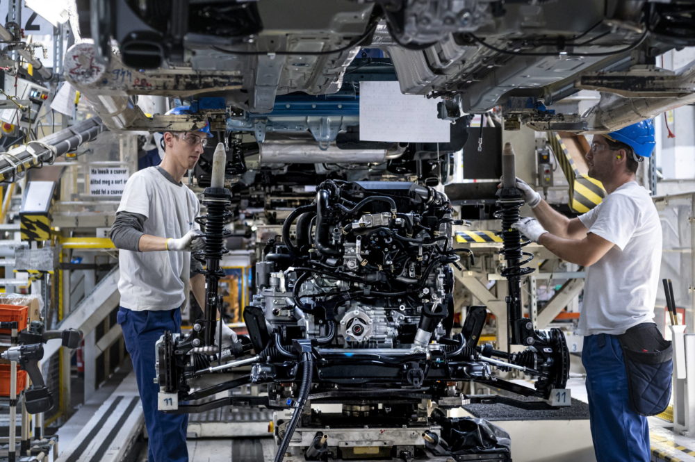 A Magyar Suzuki átlagosan 20 százalékkal emeli a béreket 2023-ban