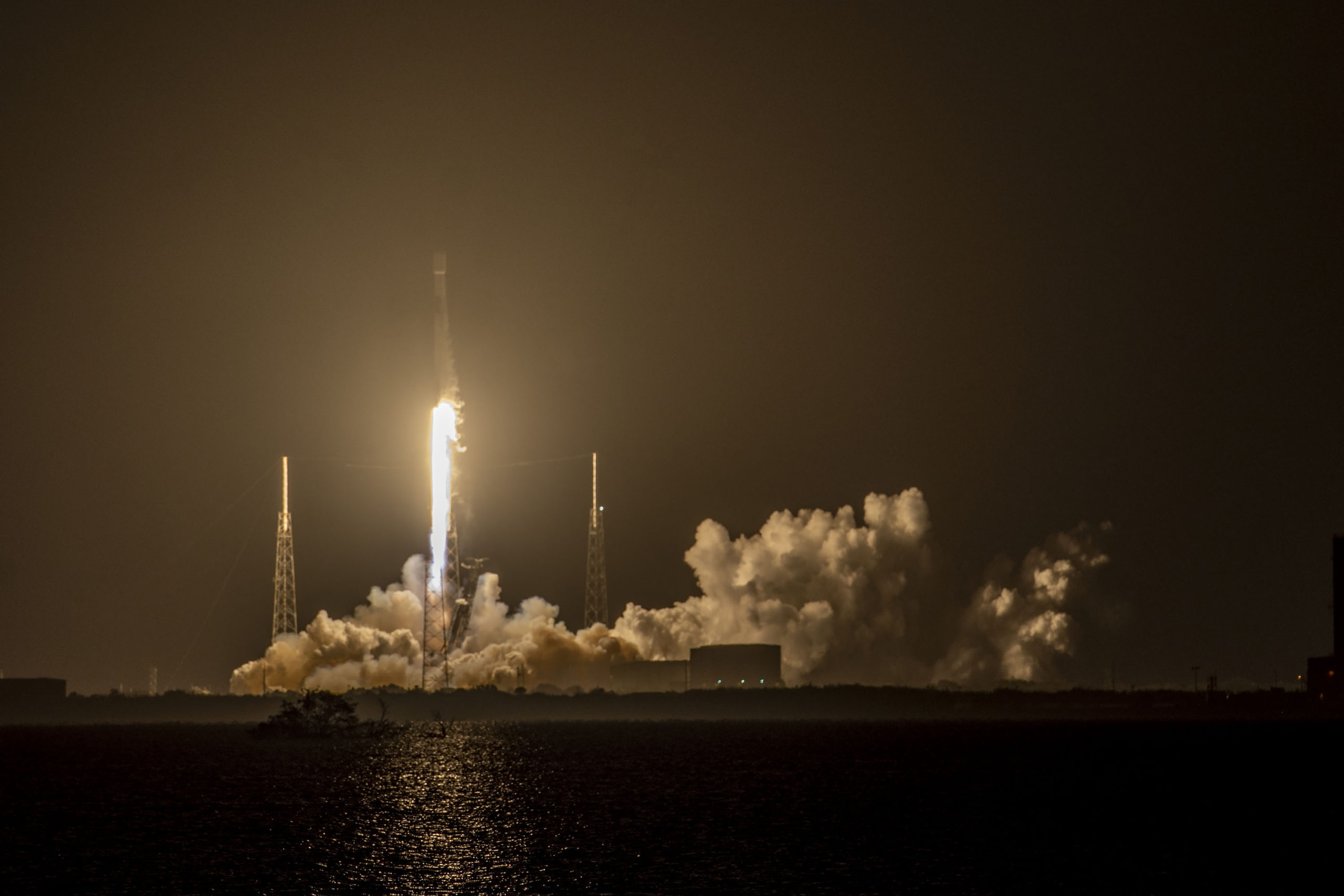 Az Ispace felbocsátotta a világ első kereskedelmi Hold-szondáját