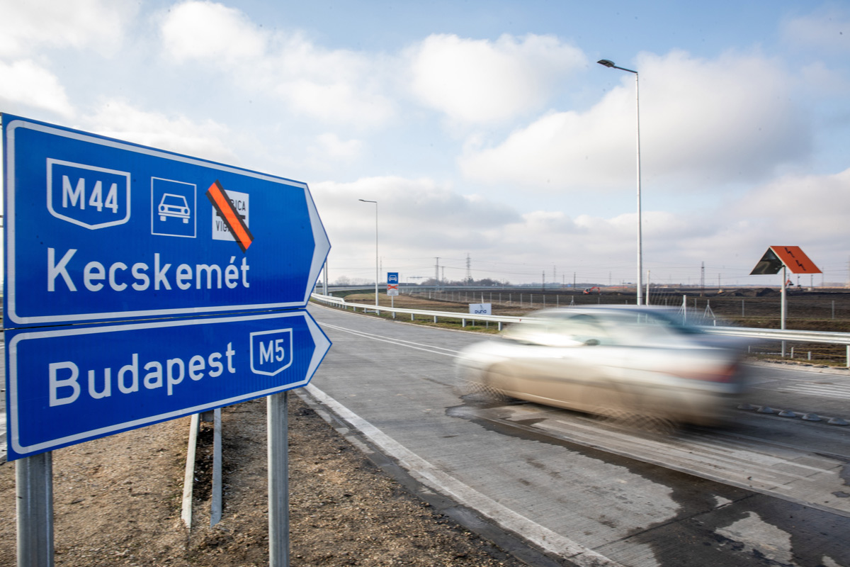 Jóváhagyták az M44-es autóút romániai folytatását