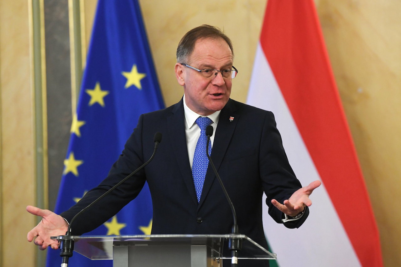 Navracsics Tibor: nagyobb szerepe lesz a funkcionális várostérségeknek