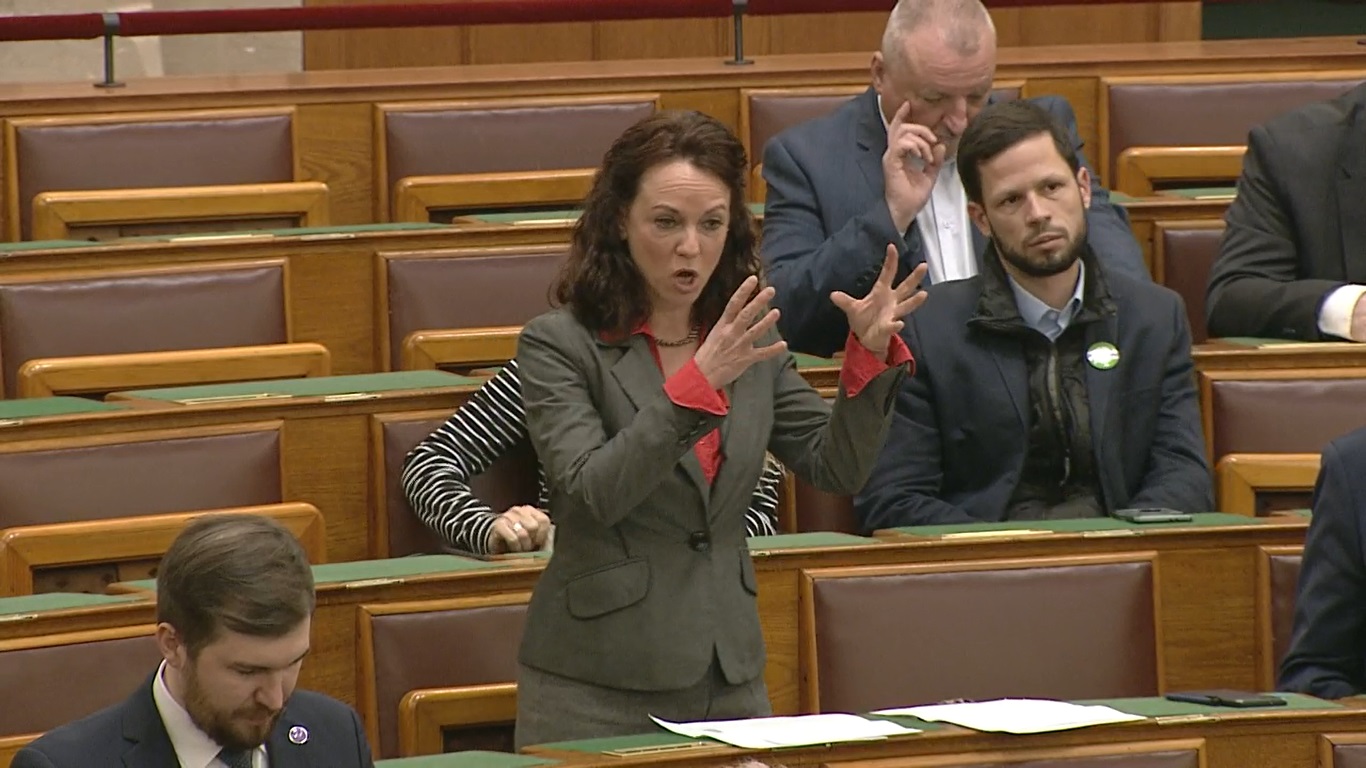 Kövér László Szabó Tímeának: Ez a Parlament, nem egy romkocsma a VII. kerületben!