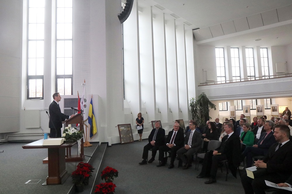 Varga Mihály: a kormány stratégiai partnerei az egyházak