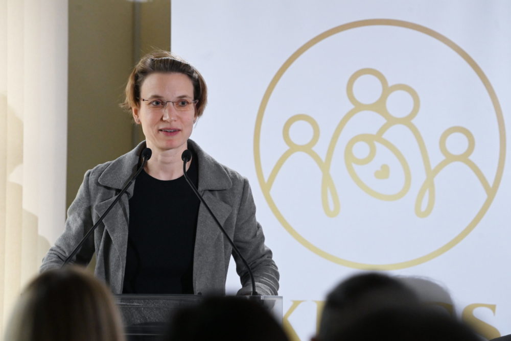 A családok támogatása a legfontosabb befektetés a jövőbe