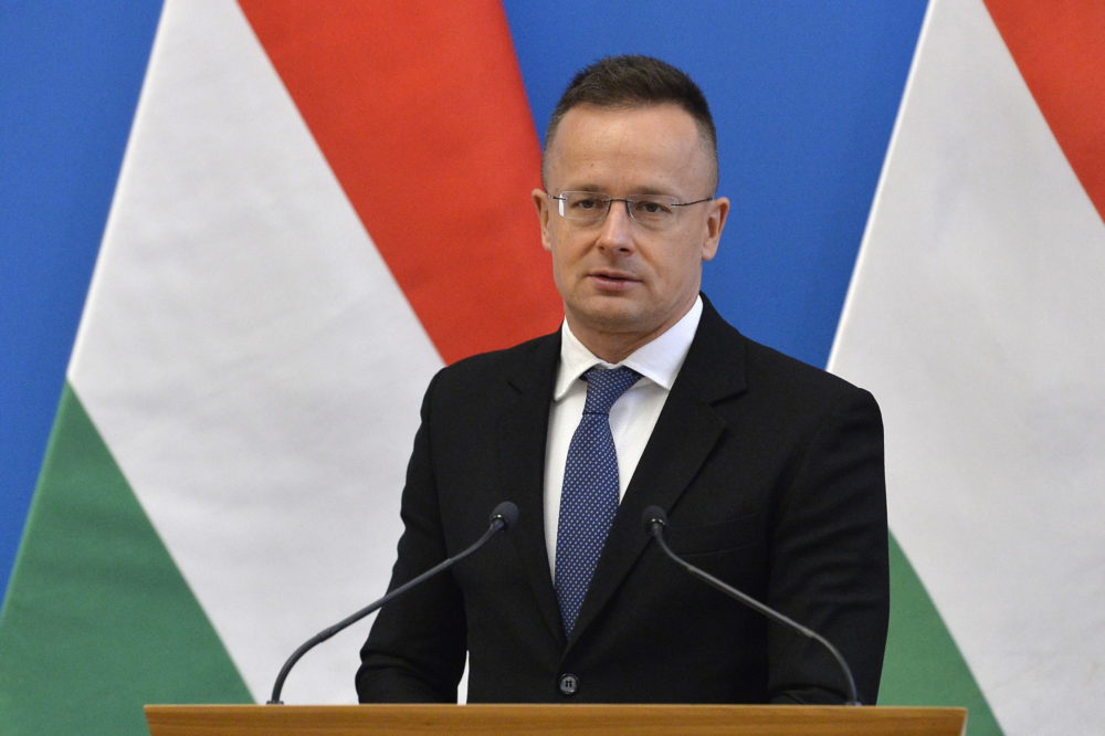 A magyar-török együttműködés nagy segítség a nehézségek leküzdésében