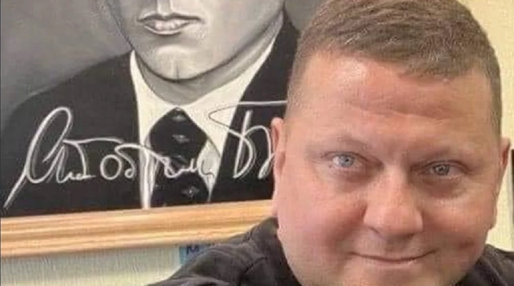 Náci kollaboráns politikus képével ünnepeltek az ukránok, háborognak a lengyelek