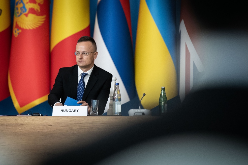 Szijjártó Péter: Brüsszelnek is el kell végeznie a házi feladatát