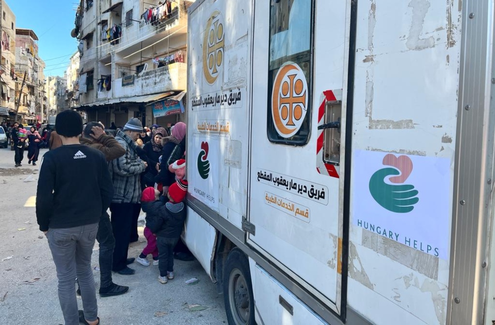 Megérkezett Szíriába a három mobil mentőállomás