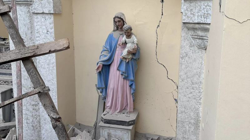 Csak Szűz Mária szobra állt ellen a földrengésnek