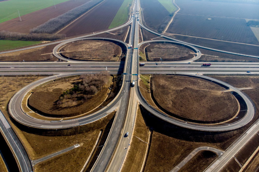 Szerdától már csak az új éves autópálya-matricák érvényesek