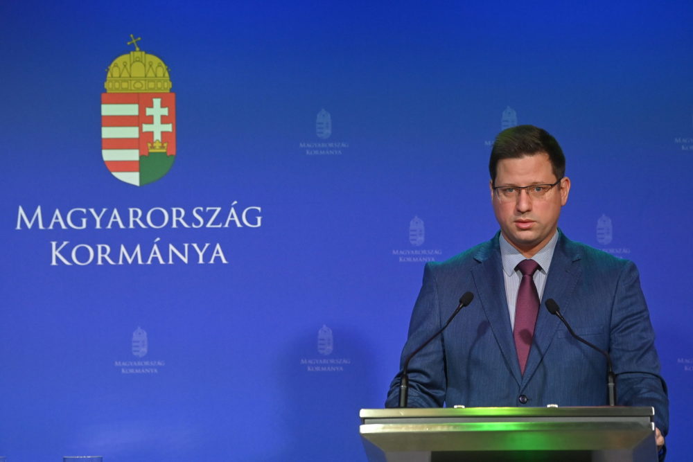 Gulyás Gergely: Lemondtak egyes miniszterek