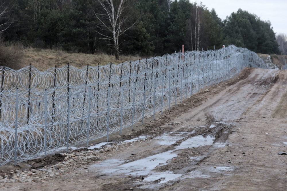 Felfüggesztették a forgalmat az egyik lengyel-fehérorosz határátkelőnél
