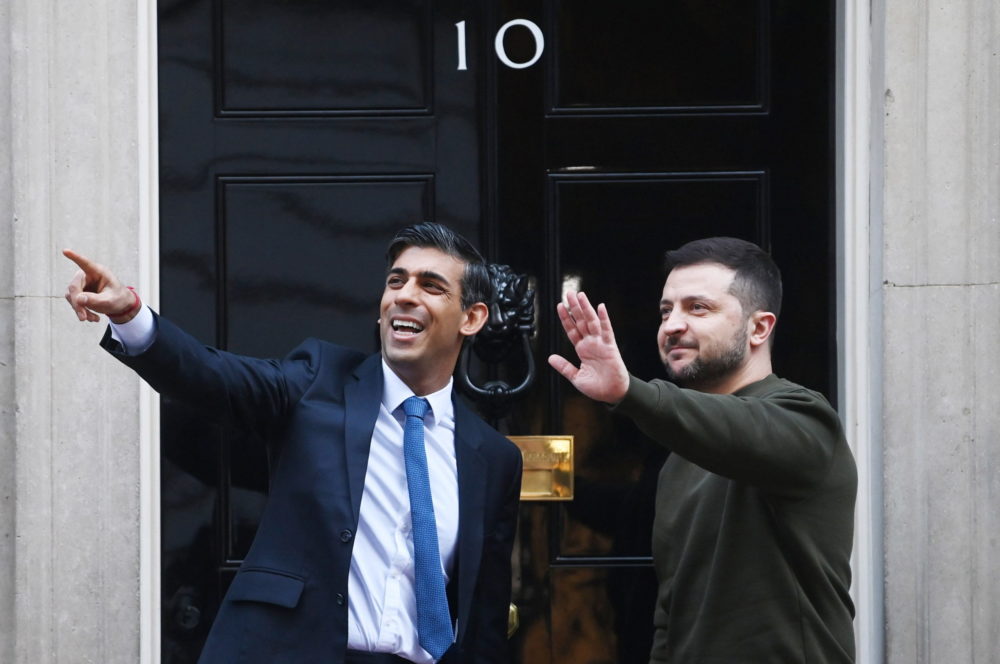 Harci repülőgépeket kért londoni beszédében Zelenszkij