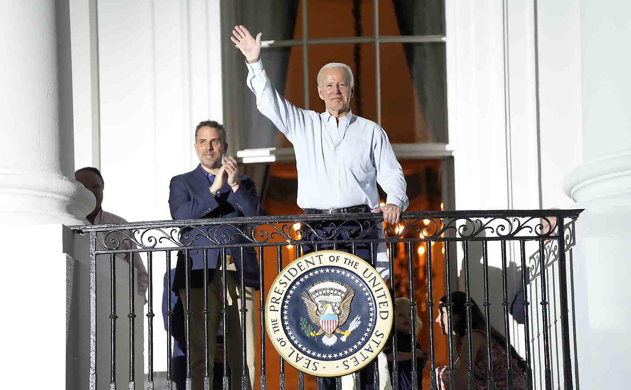 Nyomás alatt a Biden-klán