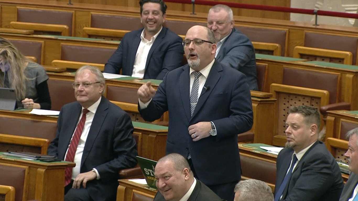 Még ellenzéki társai is kinevették a heveskedő Csárdi Antalt (Videó!)