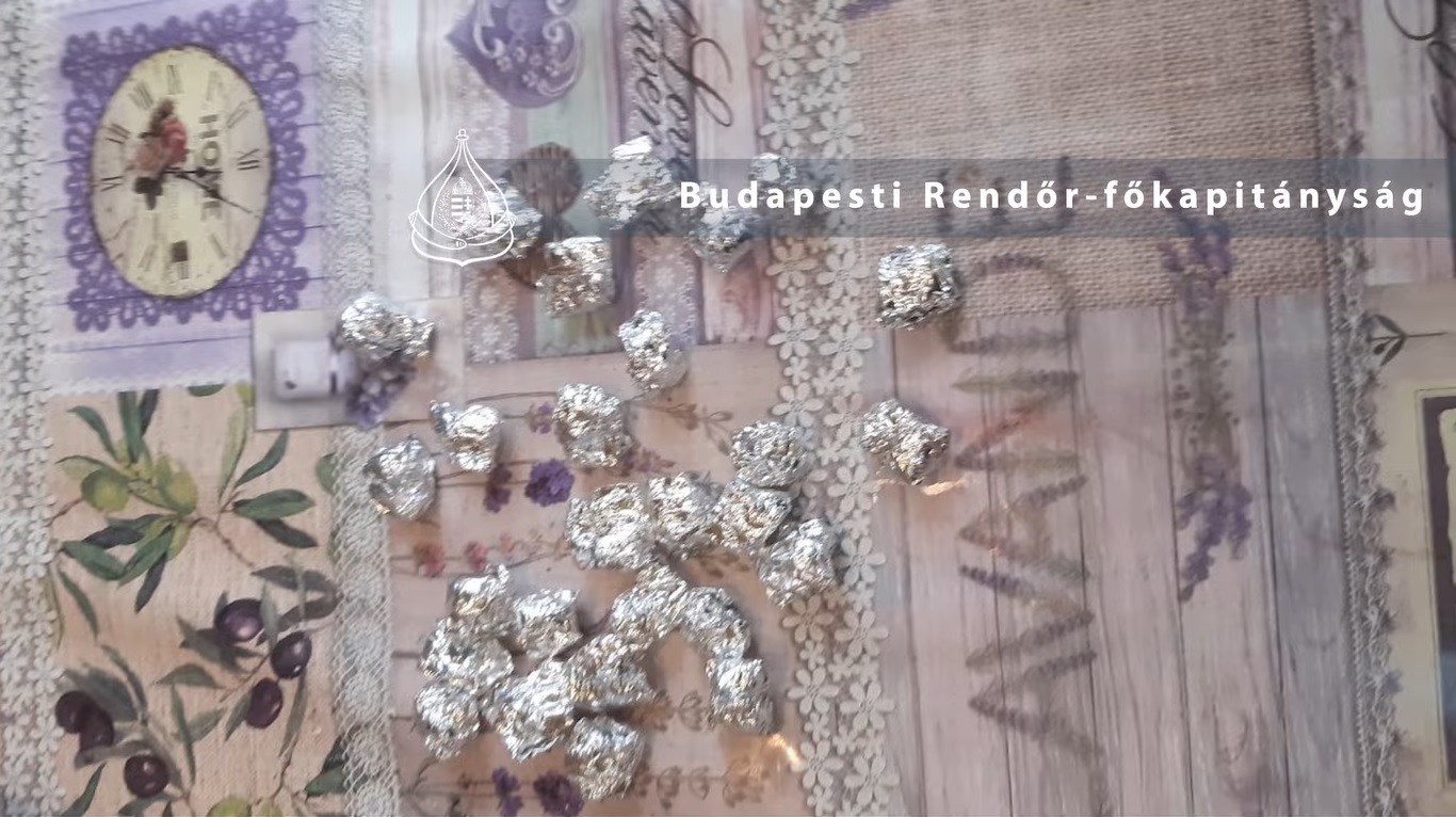 Családi biznisz: drogkereskedelem miatt elfogták a szülőket és fiukat