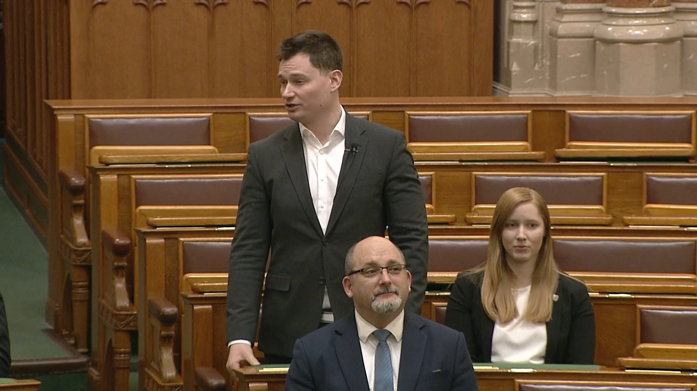 Kanász-Nagy: Szembe kell menni a kormányzati politikával!