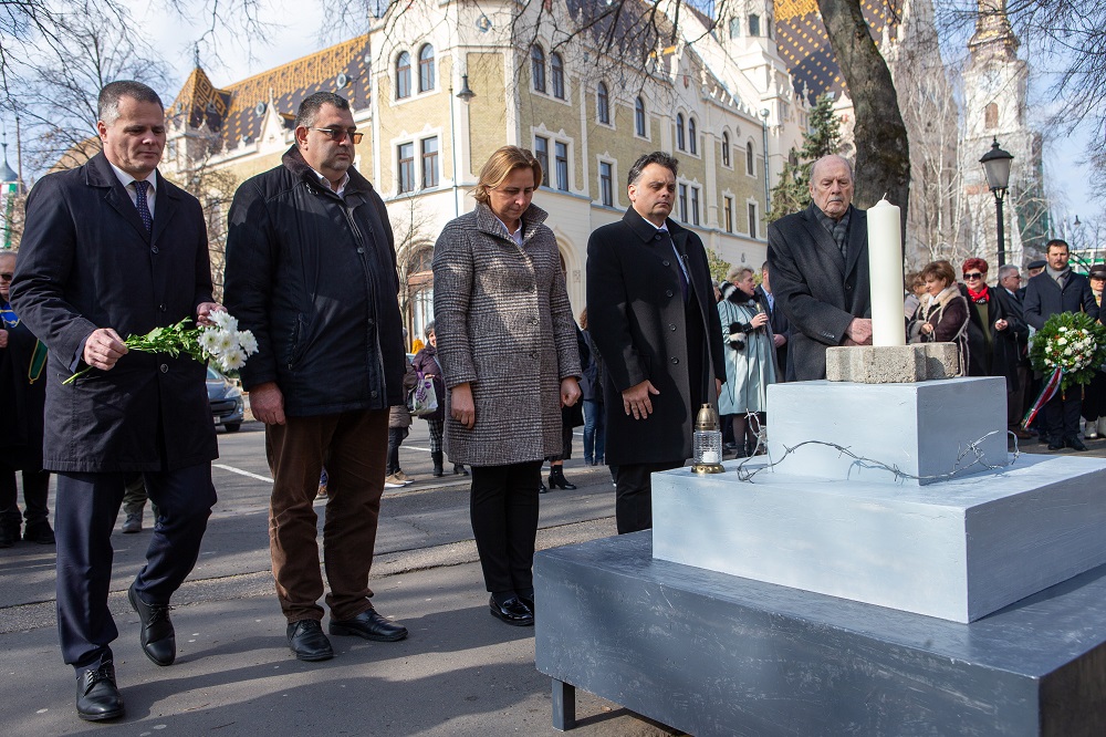 A kommunizmus áldozatainak emléknapja az emlékezés és a szolidaritás napja