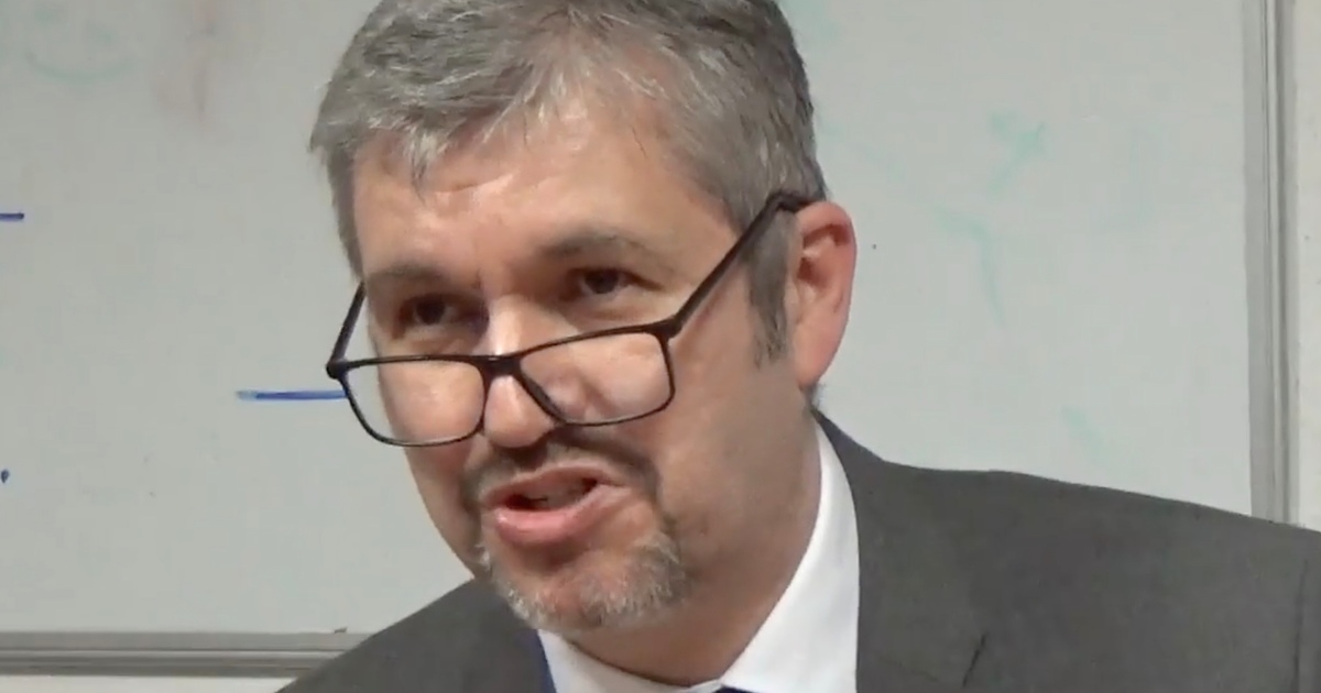 Aláírtam Hadházynak!