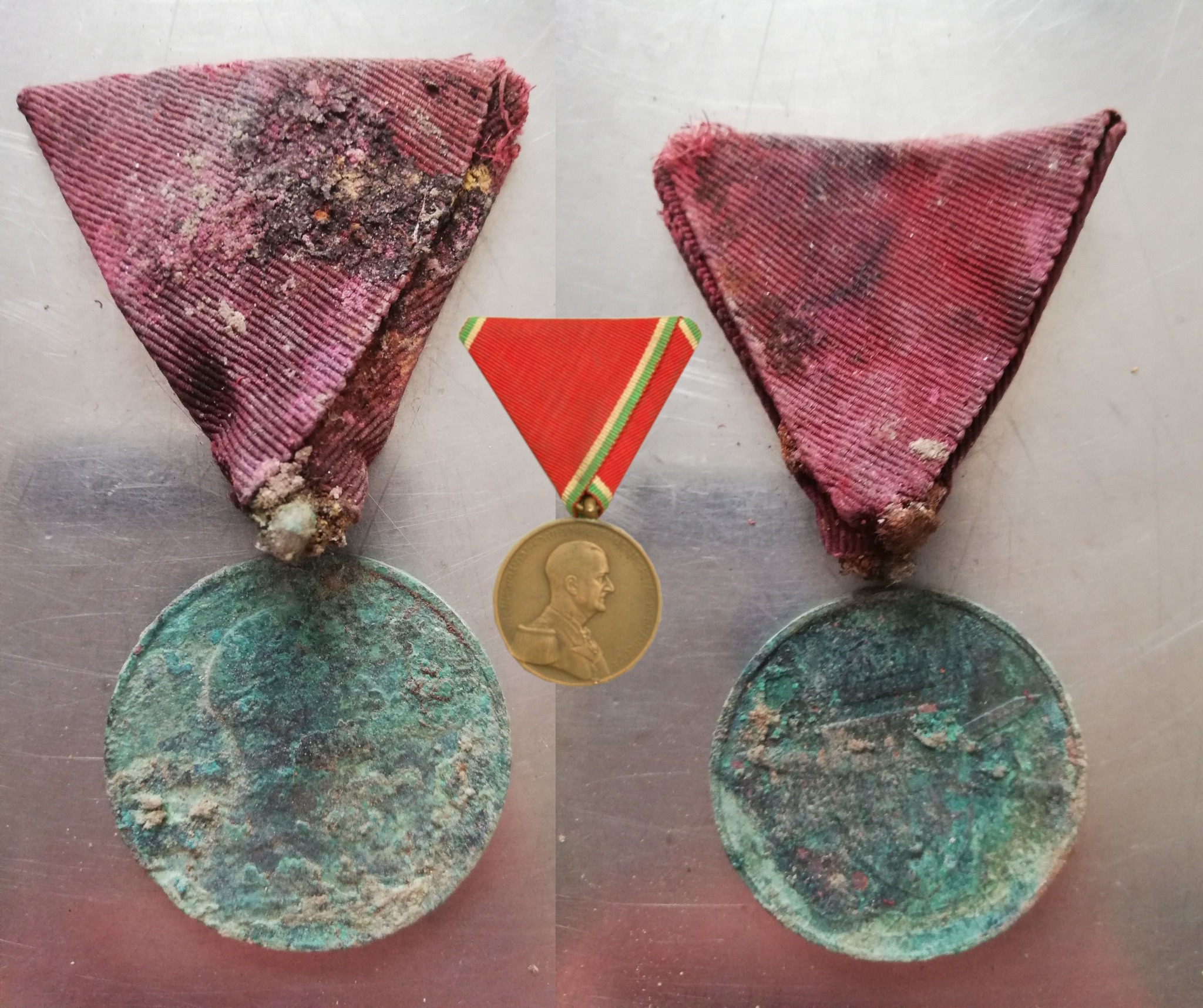 Második világháborús hősi halottakat exhumáltak