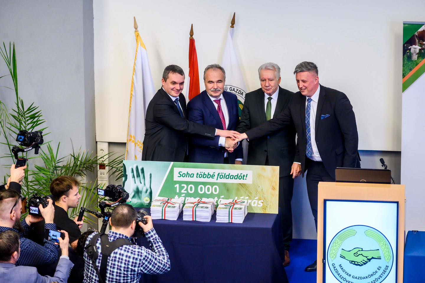 A kormány ellenzi a helyi földadók bevezetésének minden formáját