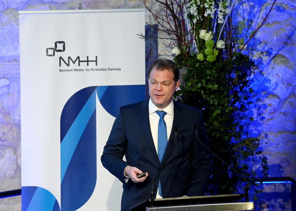 NMHH elnök: meg kell védeni a gyermekeket