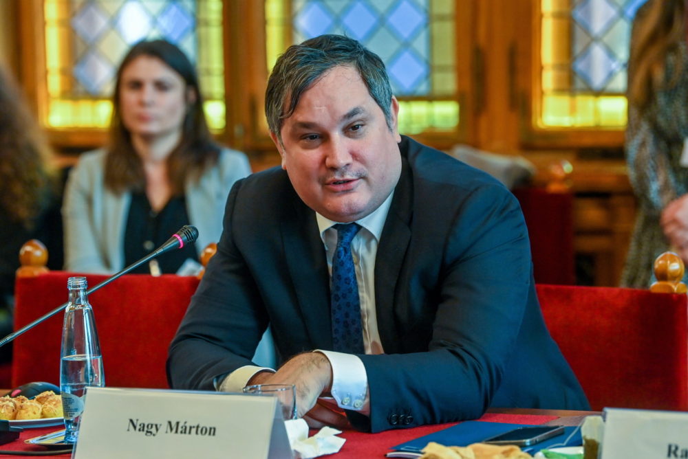 Félmillió ember hiányzik a munkaerőpiacról